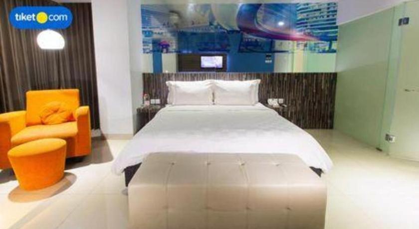 G Suites Hotel By Amithya Surabaya Exterior foto